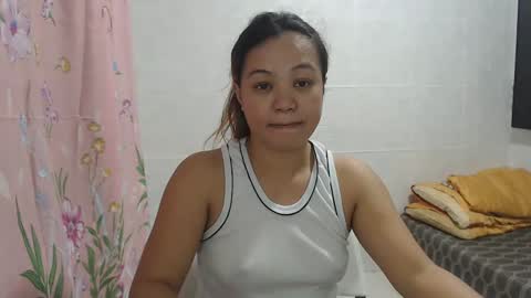 MAE online show from December 3, 12:55 am