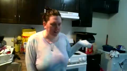 fuzzypeaches87 online show from February 28, 4:50 pm