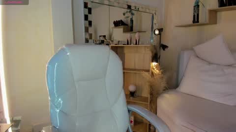 Gabi  online show from December 15, 3:34 am