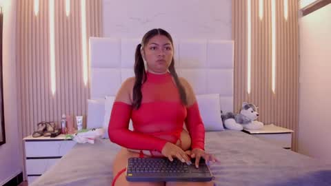 gabby_scott online show from June 1, 12:29 pm