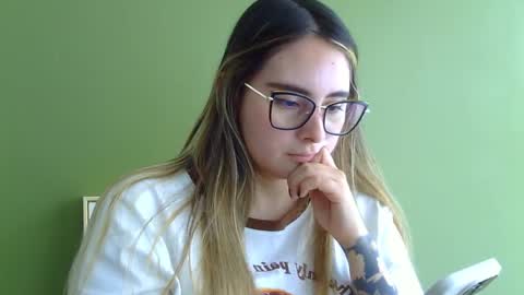 Gabriela Miller online show from November 10, 4:24 pm