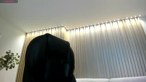 Gabriella Lee online show from April 15, 3:29 am