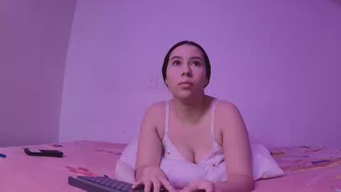 gaia_sweet_ online show from October 25, 1:08 pm