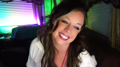 Snapshot of garagesex22 chatting on February 28, 9:04 am Jenna  - be back MONDAY night.  online show from February 28, 9:04 am