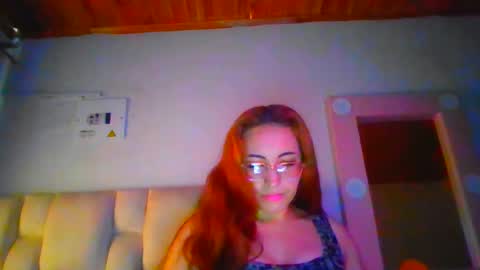 gatubella00 online show from July 9, 7:05 pm