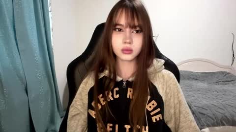 Bella online show from May 12, 3:30 pm