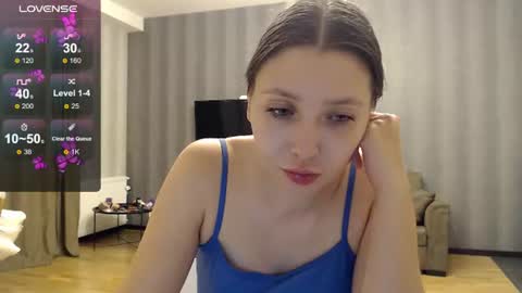 genev__ievee online show from July 5, 10:48 pm