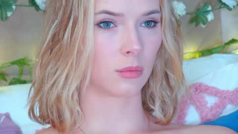 GentleRossi online show from April 10, 4:24 pm