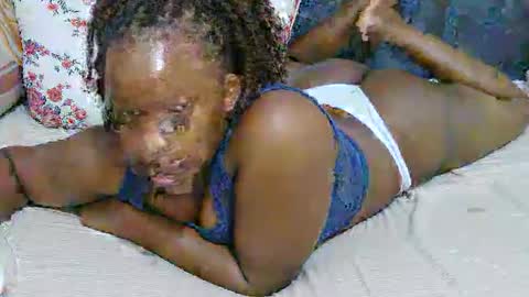 georgeous_kimberly online show from March 27, 2:13 am