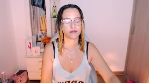 georgina Ferrer online show from July 4, 1:34 am