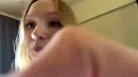 Sophie online show from June 17, 4:47 am