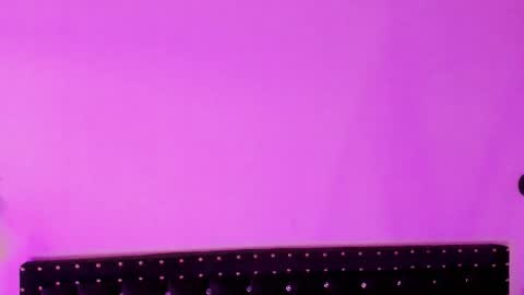 Allison  online show from October 1, 8:03 pm