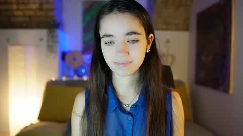 Gia Paige18 online show from December 19, 8:13 am