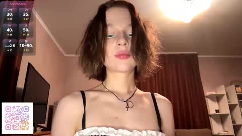 Molly online show from November 27, 7:50 pm