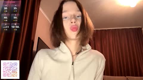 Molly online show from November 24, 7:49 pm