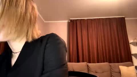 Molly online show from October 14, 7:27 pm