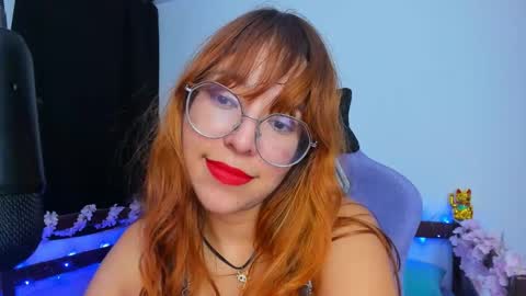 Snapshot of gigimooon chatting on October 21, 11:53 pm gigimooon online show from October 21, 11:53 pm