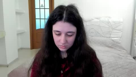 Kate online show from January 17, 9:39 am