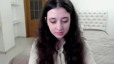 Kate online show from November 29, 9:02 am