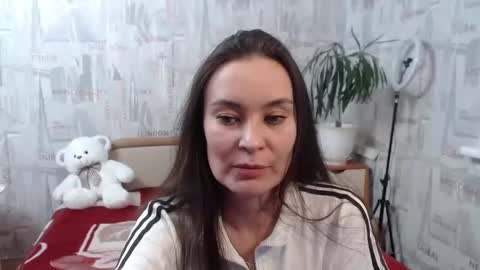 ginaxsoulah   online show from February 25, 6:12 pm