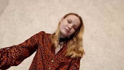 Ginger Anna online show from April 28, 6:45 pm