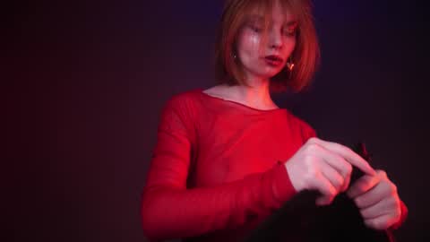        im expecting 350 thumbs up on my altar   online show from February 13, 10:11 pm