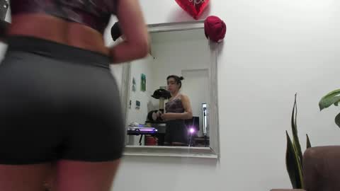 girasol1921 online show from January 15, 8:05 pm