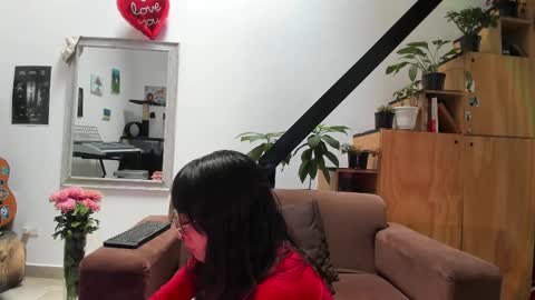 girasol1921 online show from February 20, 9:09 pm