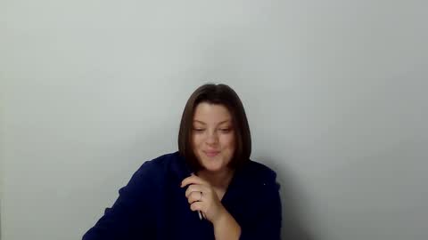 girl_leya online show from November 18, 8:10 pm