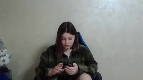 girl_leya online show from December 10, 10:37 pm