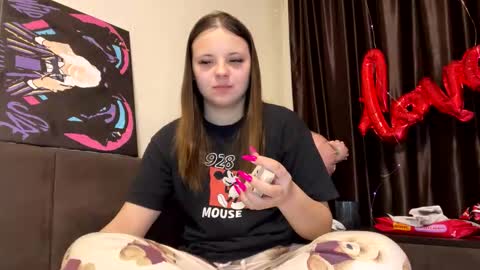 girl_shy07 online show from March 10, 8:24 pm