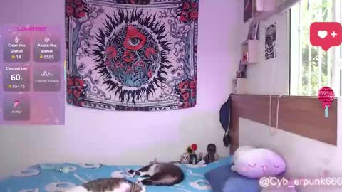 Ann online show from September 18, 4:16 pm