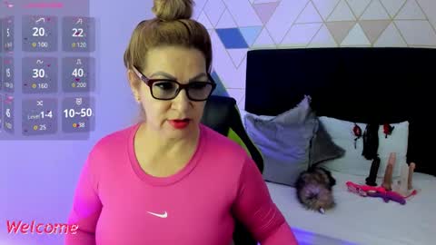 Snapshot of gisela27 chatting on October 21, 12:42 pm Gisella online show from October 21, 12:42 pm