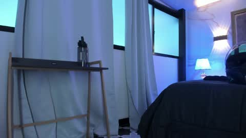     online show from April 10, 11:16 am