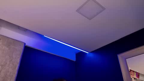     online show from October 26, 10:54 am