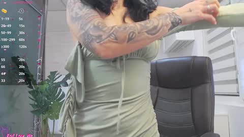       online show from December 9, 7:06 am