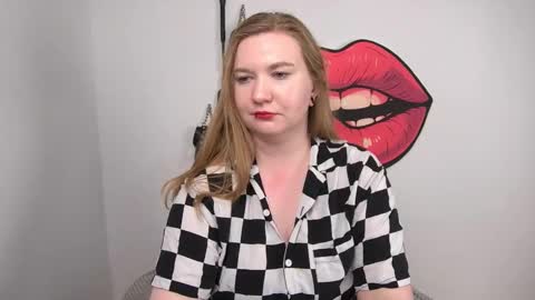 Nikki online show from November 7, 6:24 pm