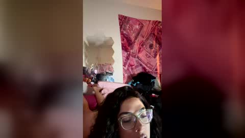 Horrchata online show from March 5, 12:06 am