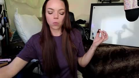 Patricia Mars           Goddess of Mars twitter thegoddessmindy online show from March 12, 4:09 pm