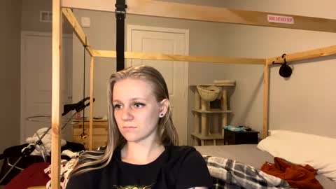 feyaa22 online show from January 25, 2:37 am