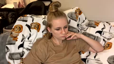 feyaa22 online show from February 10, 2:08 am