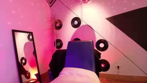 Julieta online show from February 9, 7:27 pm