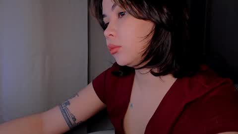 Kathrine online show from December 5, 6:32 am