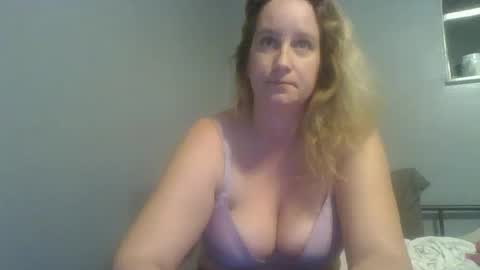 Crystal online show from December 6, 3:08 am