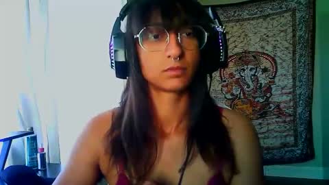 goddessvikkii online show from March 23, 5:52 pm