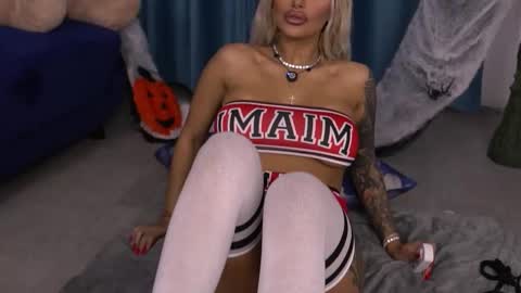 GoldenAmberX online show from October 26, 5:47 am