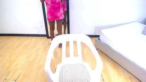 goldenn_ass1 online show from September 18, 3:27 am