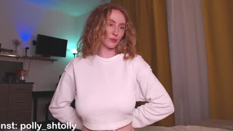 Polly online show from February 3, 2:02 pm