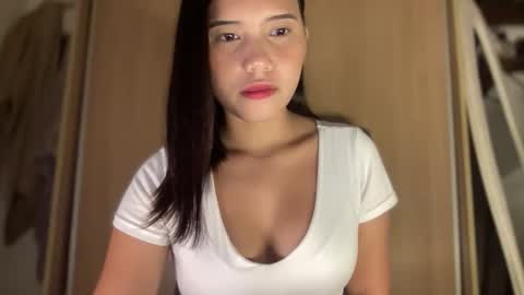 Lyn online show from September 17, 8:01 am