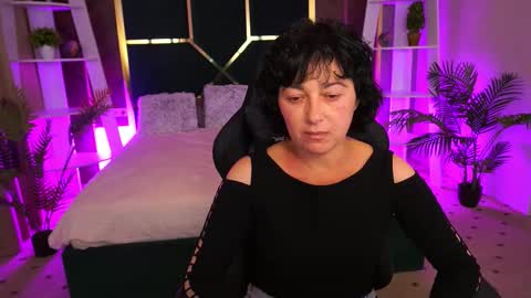 Snapshot of gorgeousalisee chatting on October 30, 1:34 pm gorgeousalisee online show from October 30, 1:34 pm